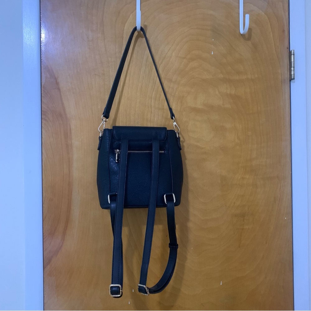 Small Black And Gold Backpack - Gem